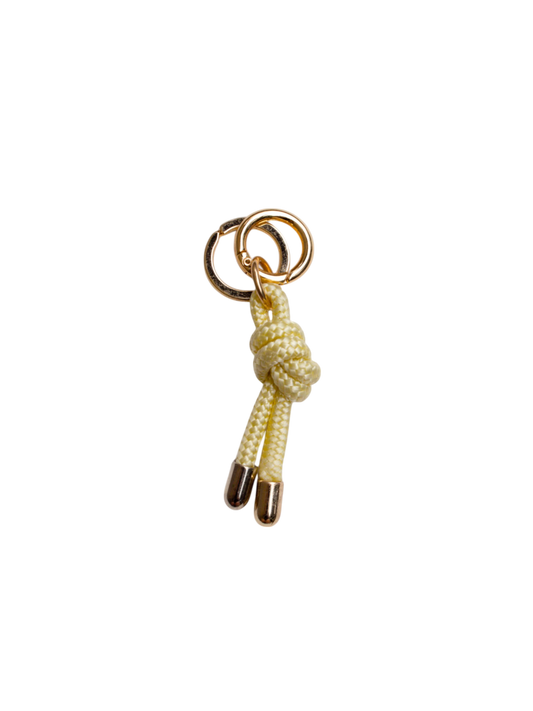 CHARM NÓZINHO - AMARELO MANTEIGA