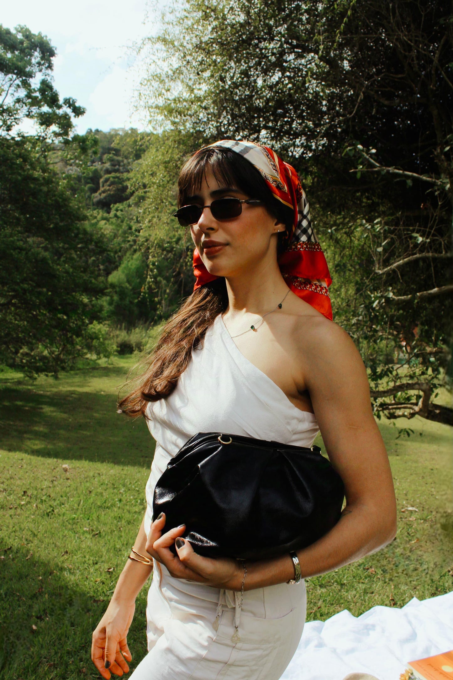 BOLSA BEGÔNIA - PRETO CRISTAL - Mirol