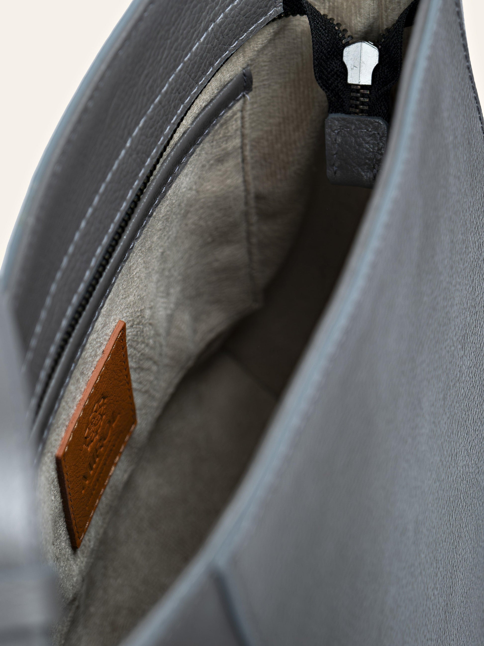 BOLSA SHOPPER BO BARDI CINZA - Mirol