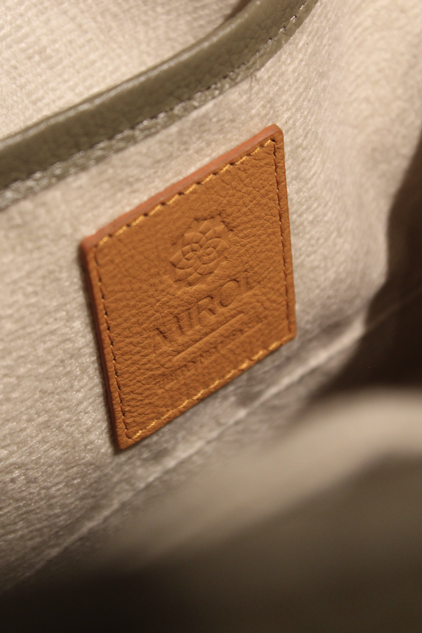 BOLSA FLORENCE FENDI